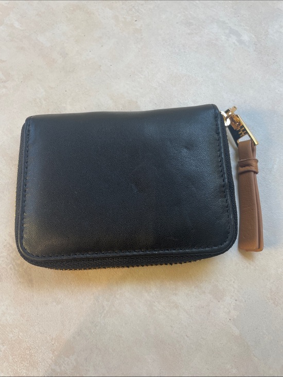 Zara Handbags - Zara Women’s Black Zip Wallet with Brown Pull Tab